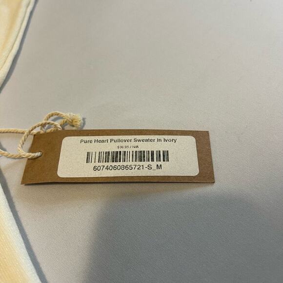 dreamers by debut pure heart pullover sweater in ivory S/M - Picture 4 of 8